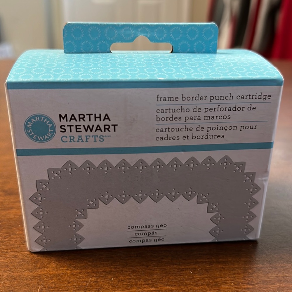 Martha Stewart Crafts Compass Geo Frame Border Punch Cartridge New in Box.